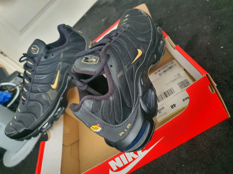Size 9 uk 43 mens Nike Air Max TN Black 